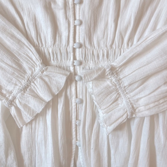 Faherty Colette Organic Cotton Blouse Button Up Smocked Ruffles White Sz L - Picture 10 of 16